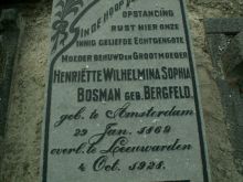 1928 Grafsteen Henriette Wilhelmina Sophia Bergfeld [begraafplaats Huizum]  